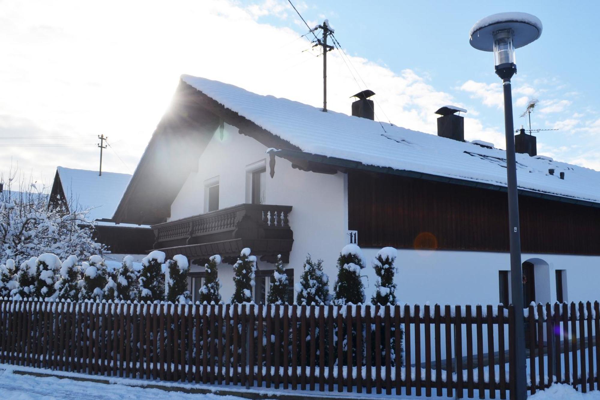 Ferienhaus Antdorfer Gartenglueck Екстер'єр фото